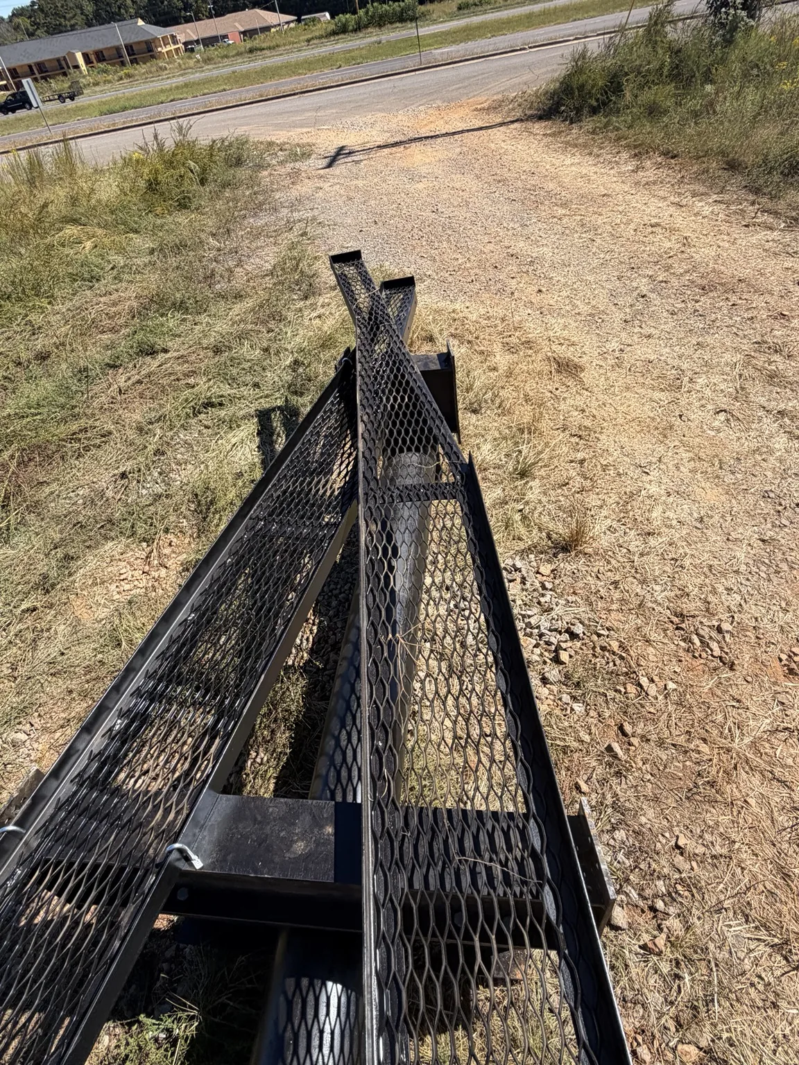 Overview of the long billboard frame with expanded metal along each side